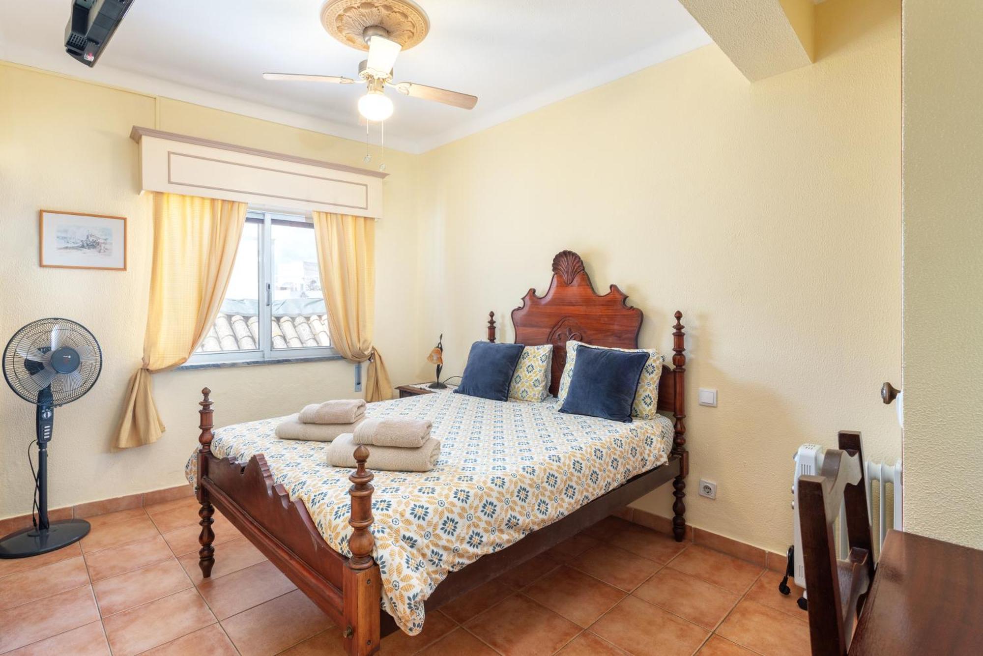 Al - Alojamento Local Pension Bicuar Олян Екстер'єр фото